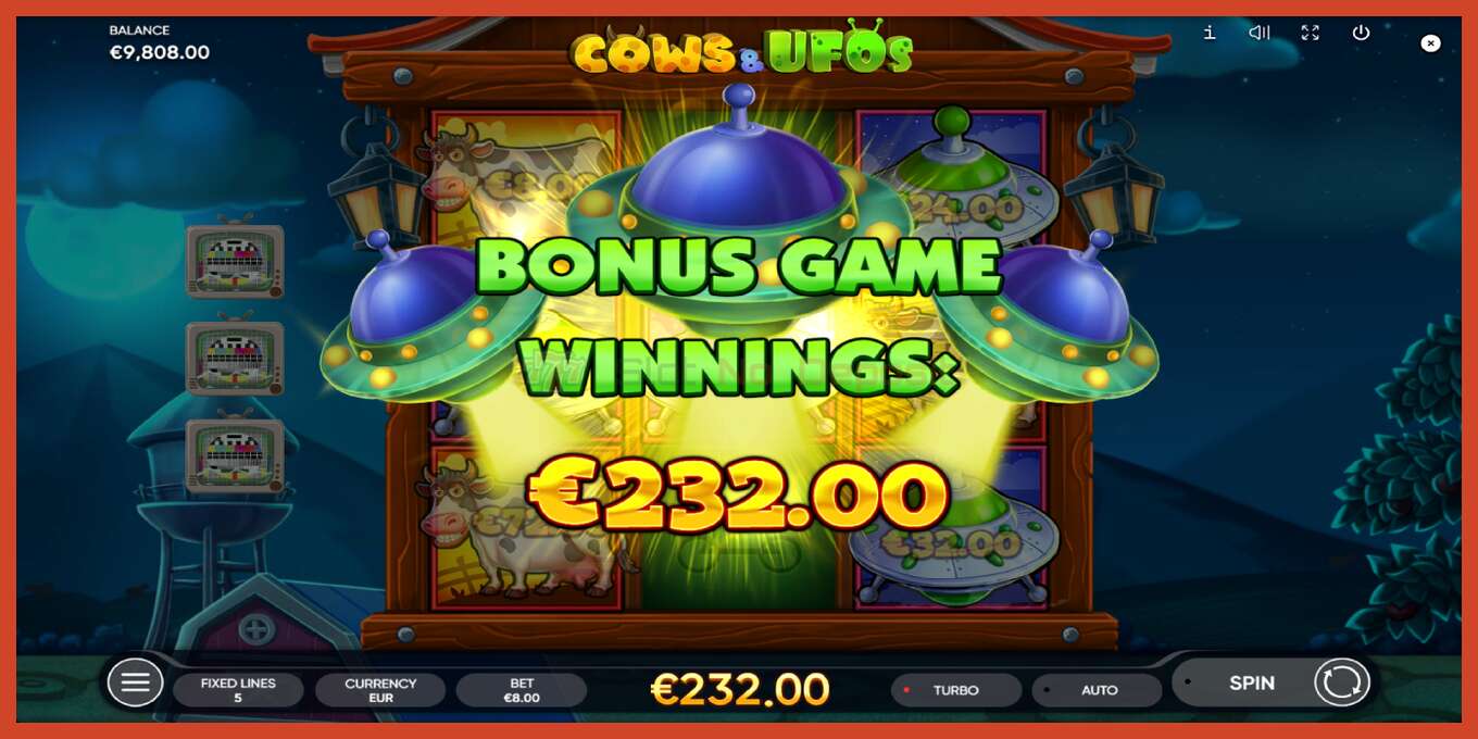 Slot screenshot: Cows & UFOs no deposit, number - 5